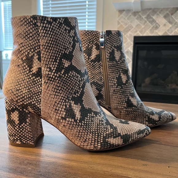 Steve Madden Nadalie Booties - Picture 8 of 8